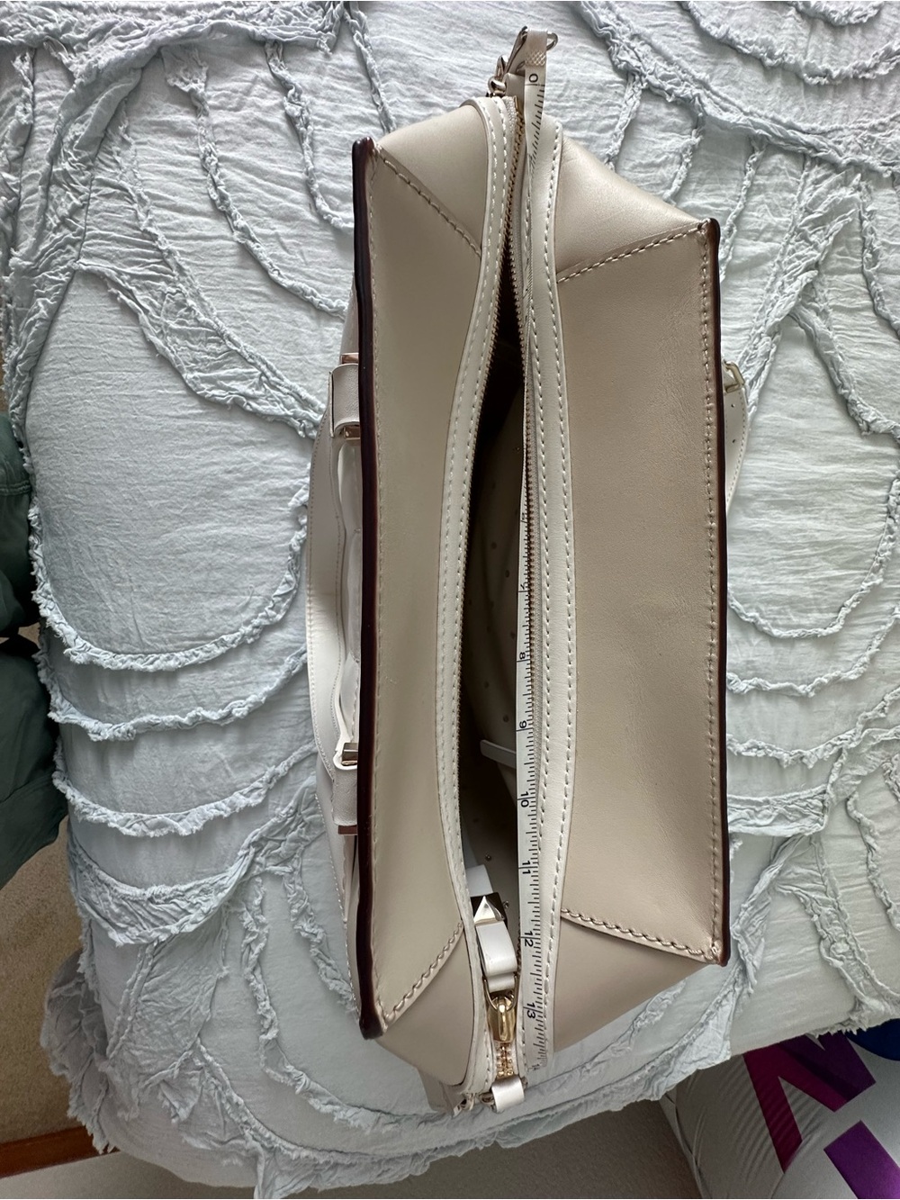 NWT Kate Spade Park Avenue cream handbag - Picture 9 of 14